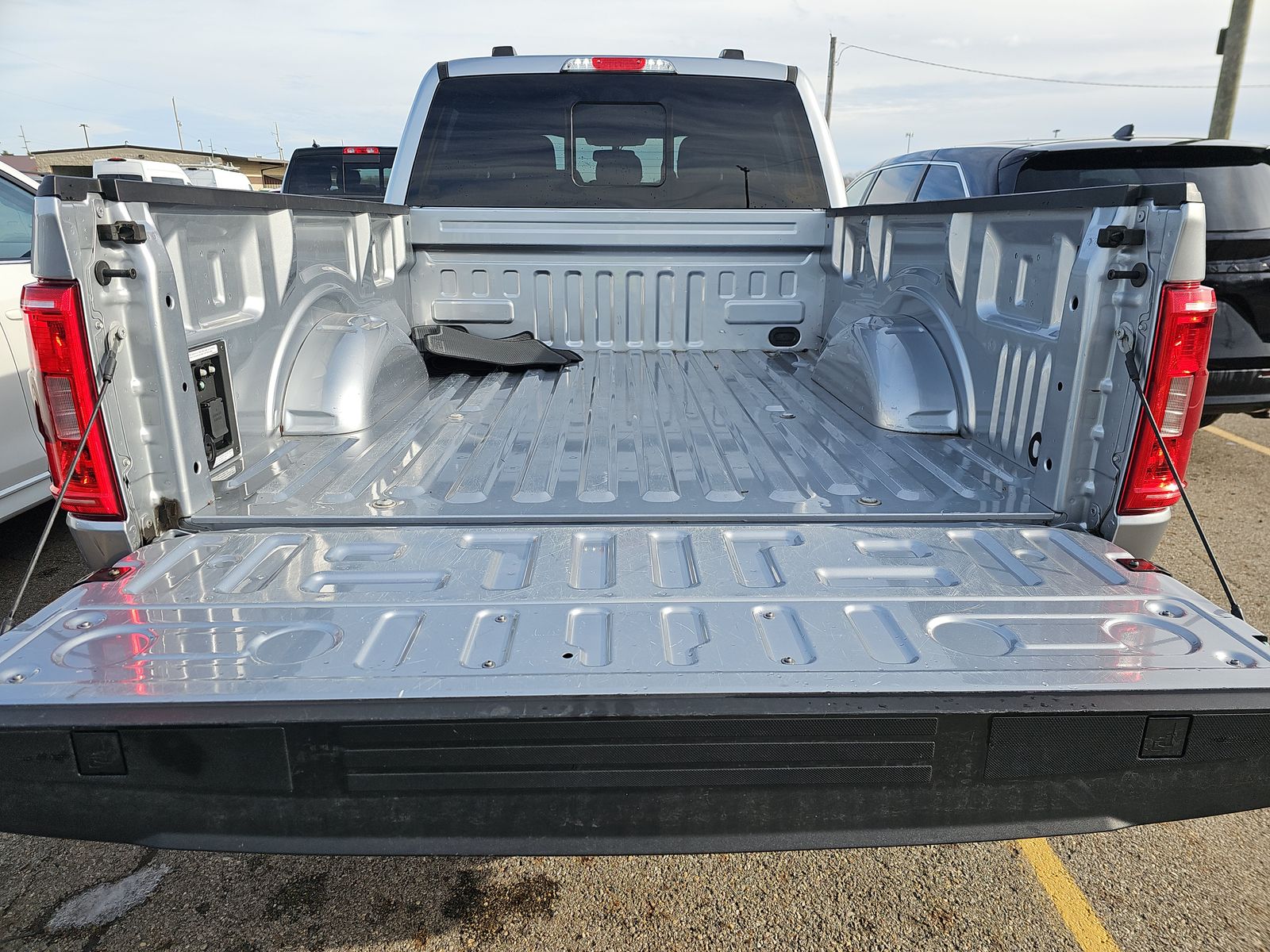 2022 Ford F-150 Hybrid XLT AWD