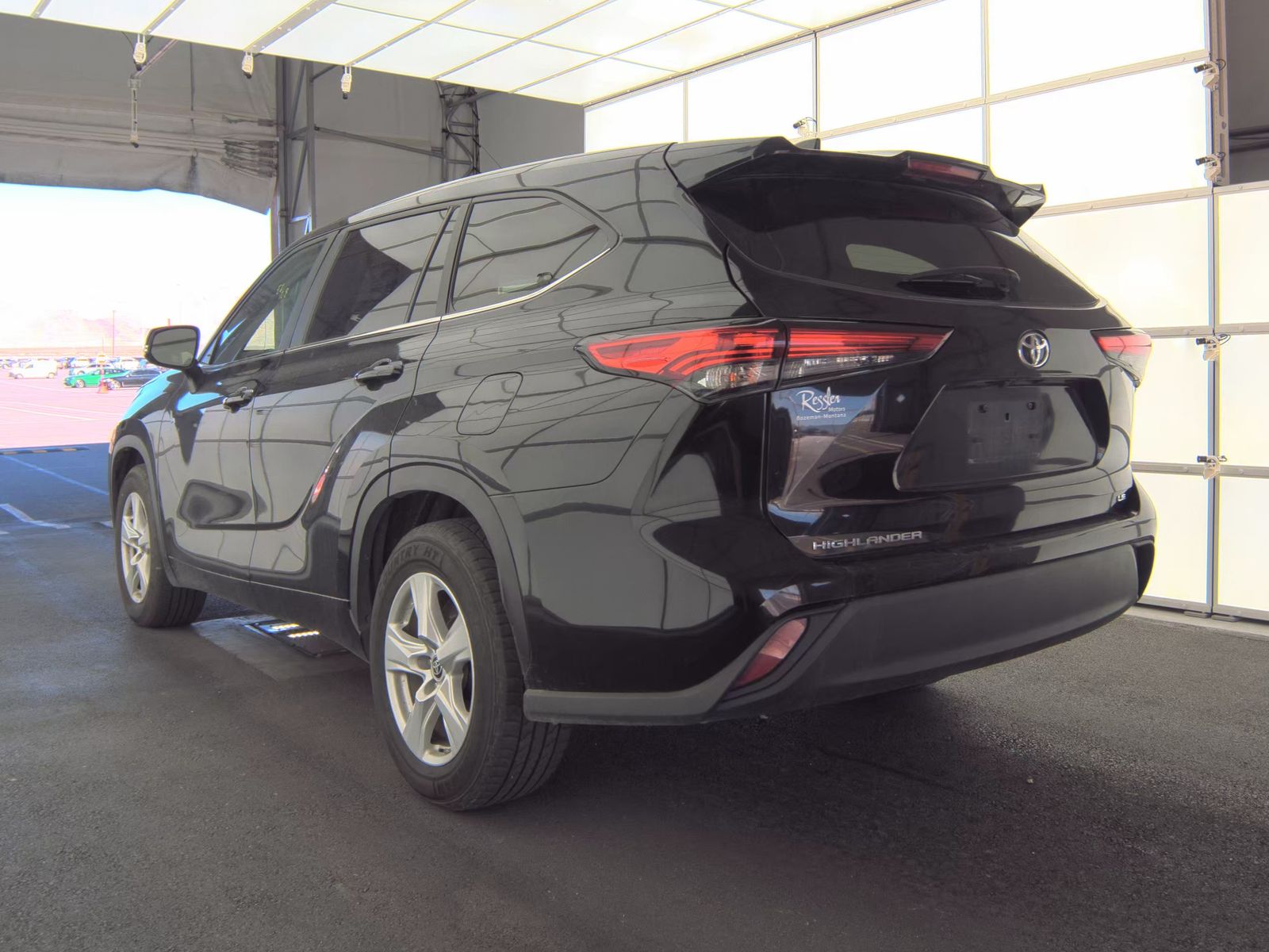 2023 Toyota Highlander LE FWD