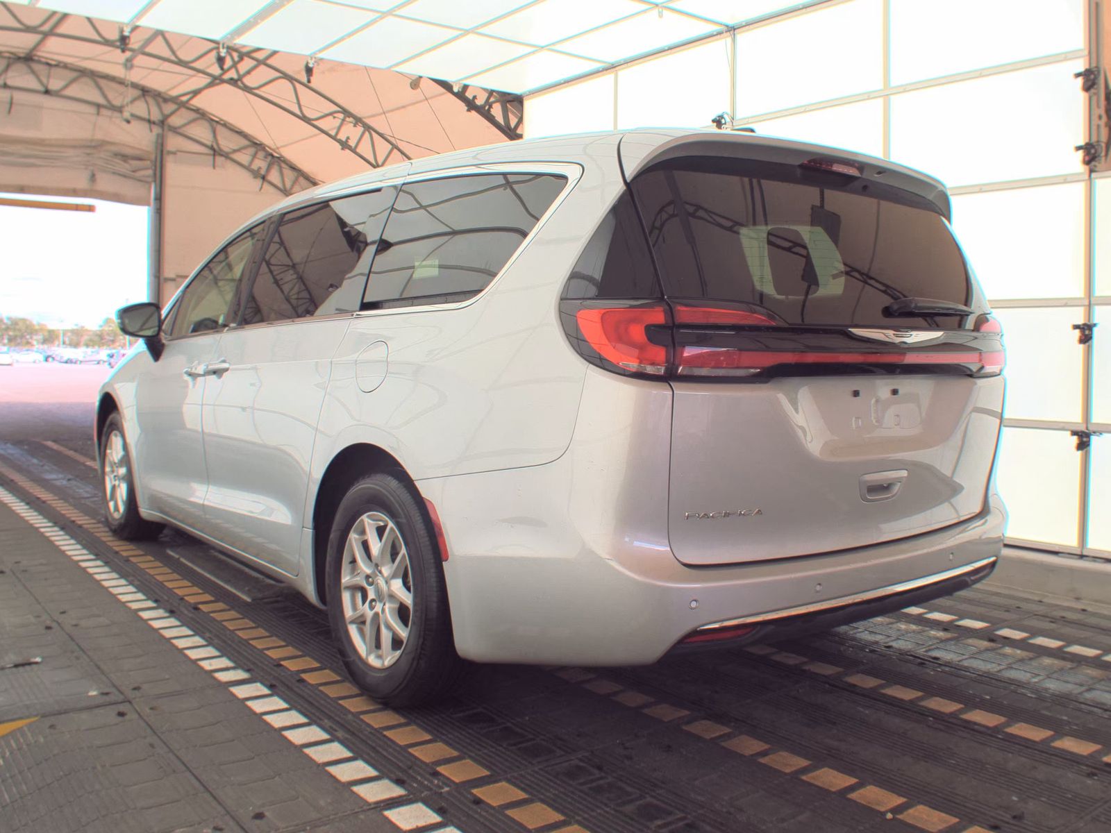 2024 Chrysler Pacifica Touring L FWD