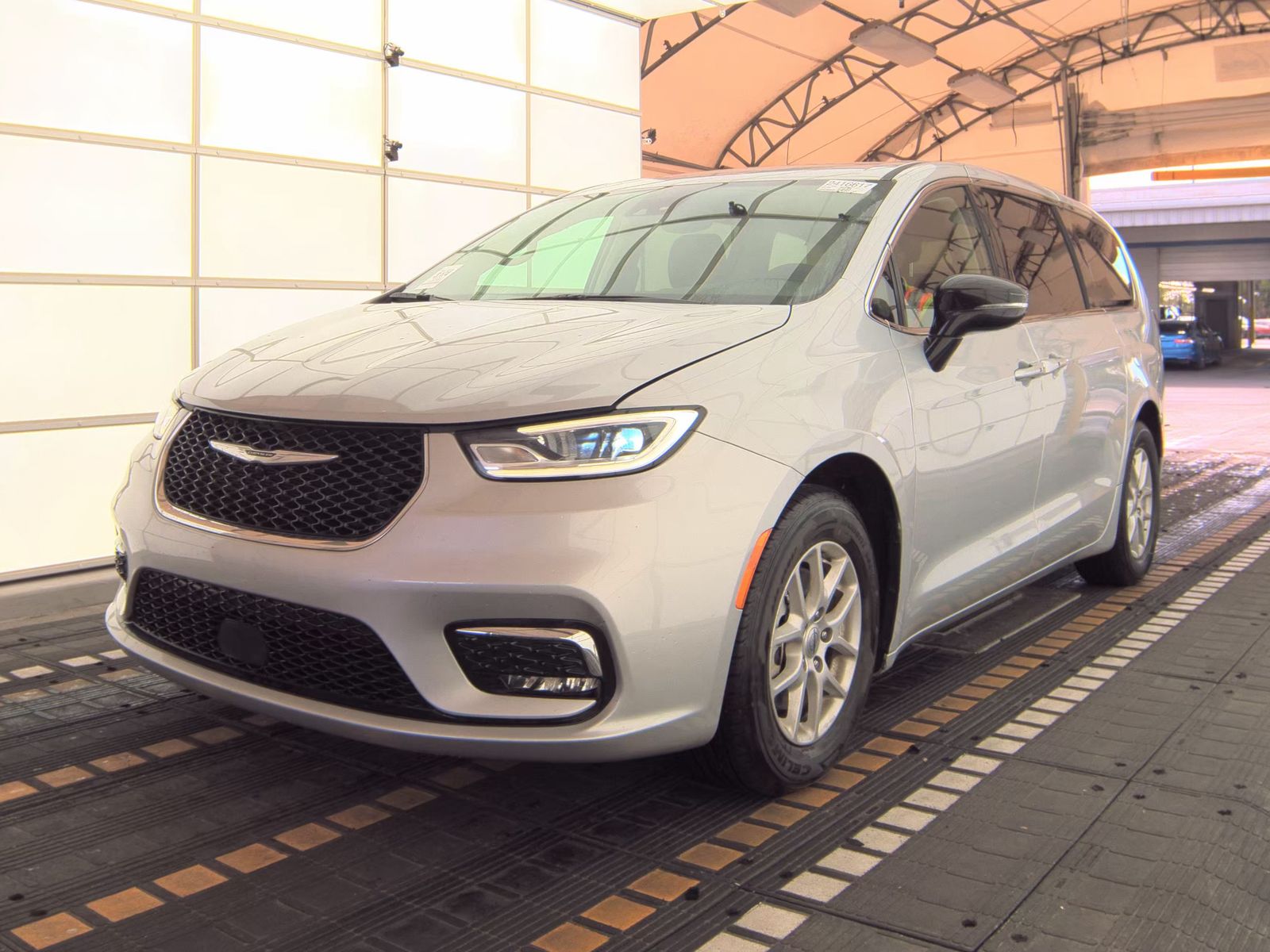 2024 Chrysler Pacifica Touring L FWD