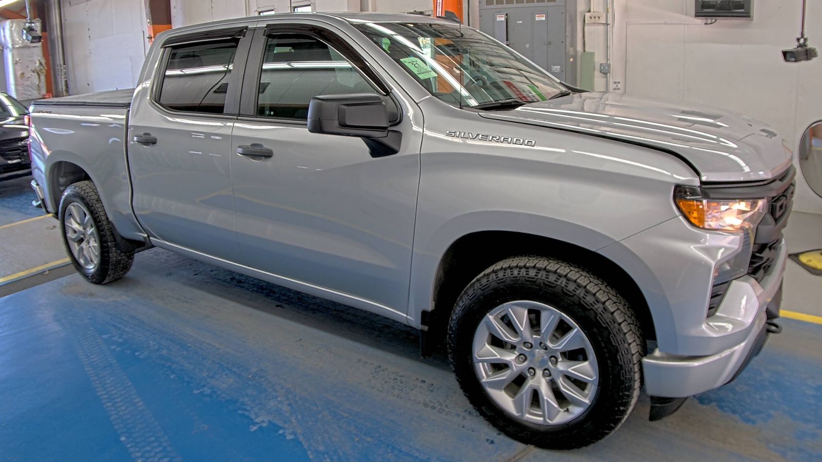 2022 Chevrolet Silverado 1500 Custom AWD