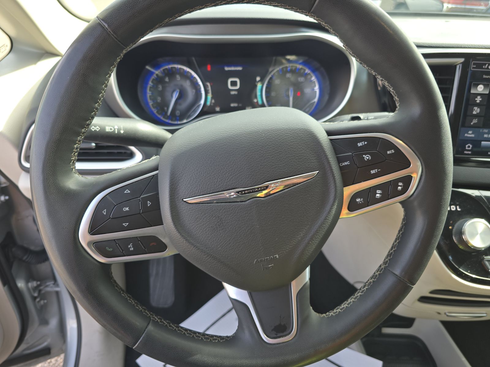 2024 Chrysler Pacifica Touring L FWD