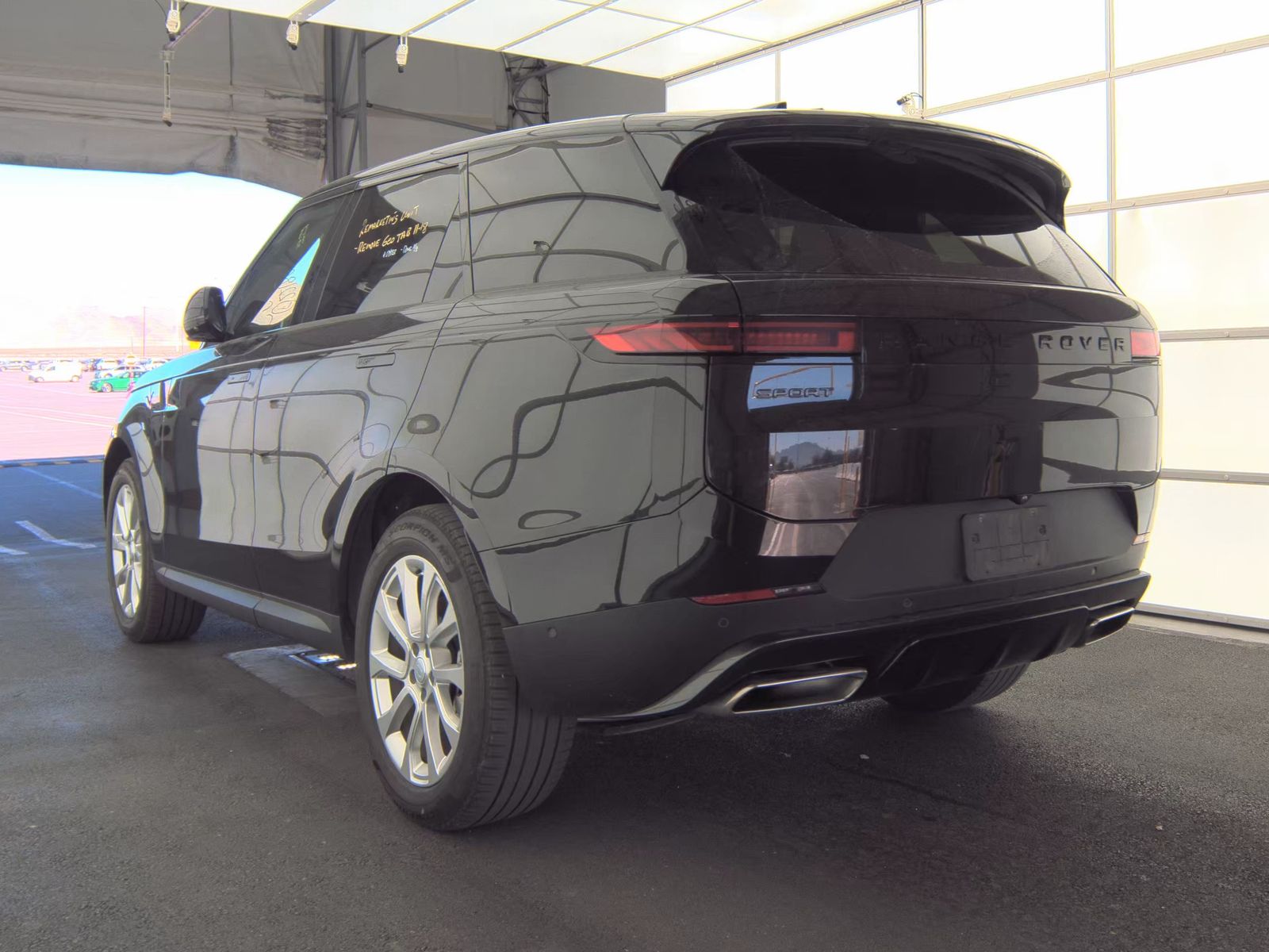 2025 Land Rover Range Rover Sport SE AWD