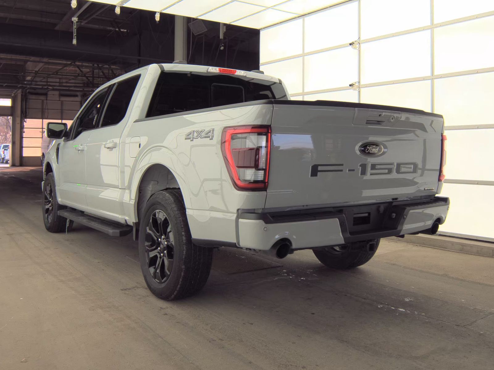 2023 Ford F-150 Lariat AWD