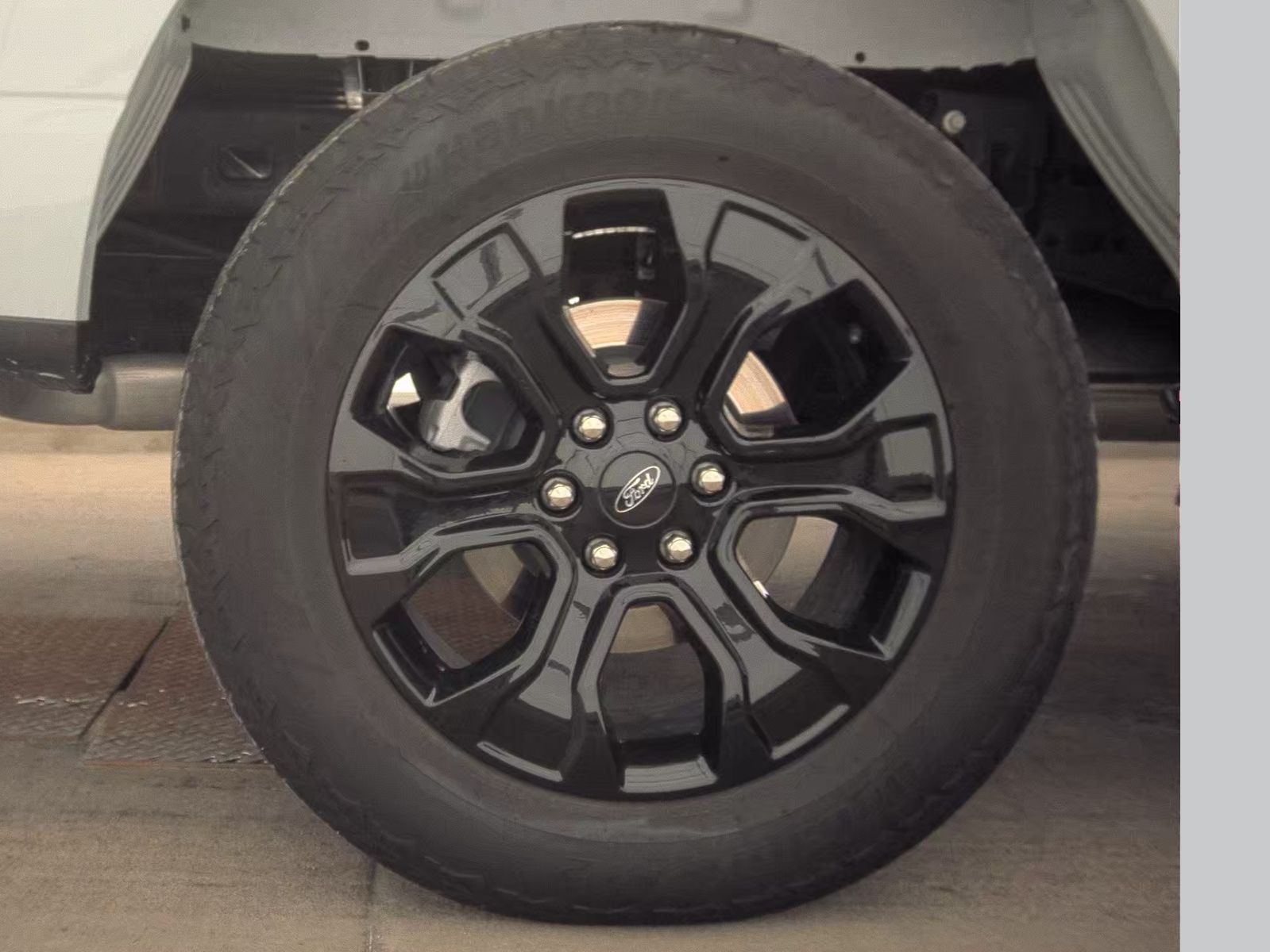 2023 Ford F-150 Lariat AWD