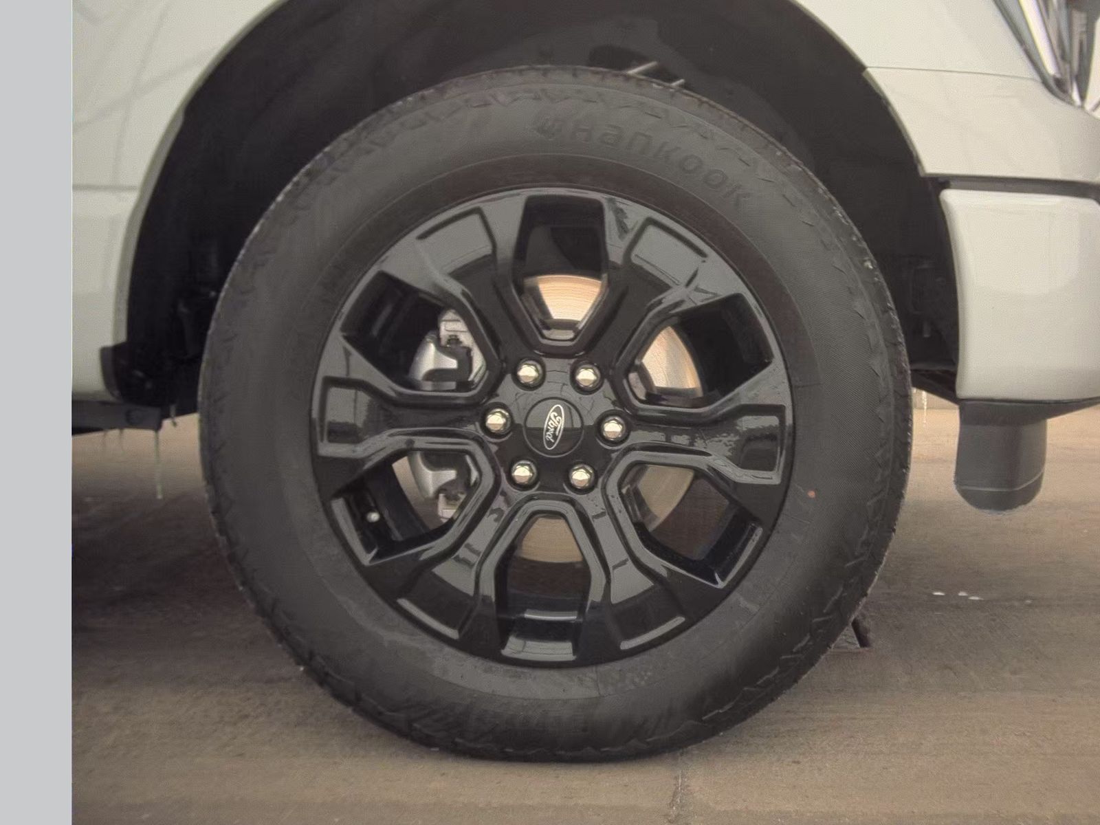 2023 Ford F-150 Lariat AWD