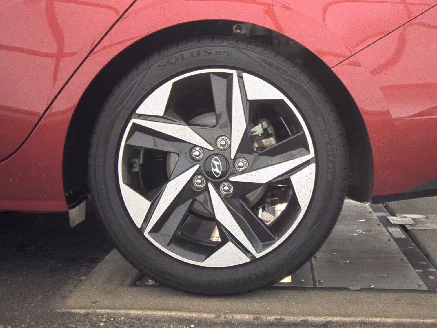 2022 Hyundai Elantra Hybrid Limited FWD