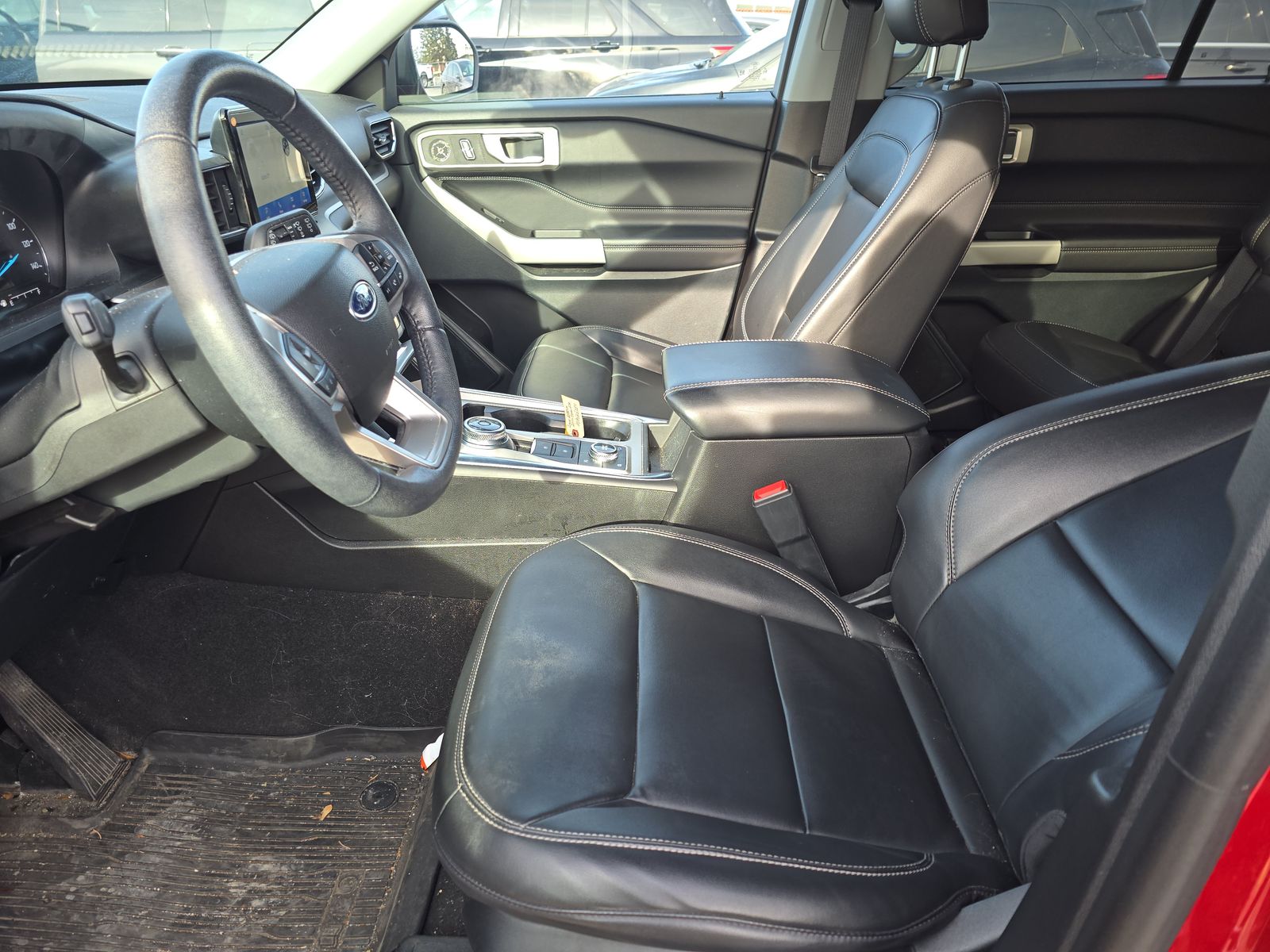 2023 Ford Explorer XLT AWD