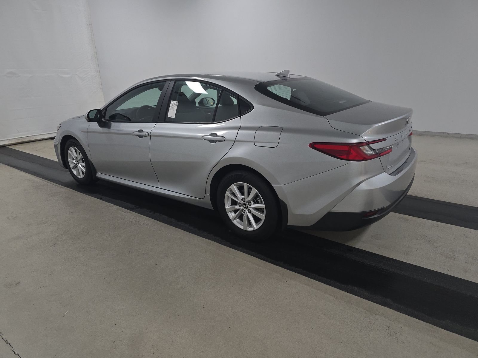 2025 Toyota Camry LE FWD