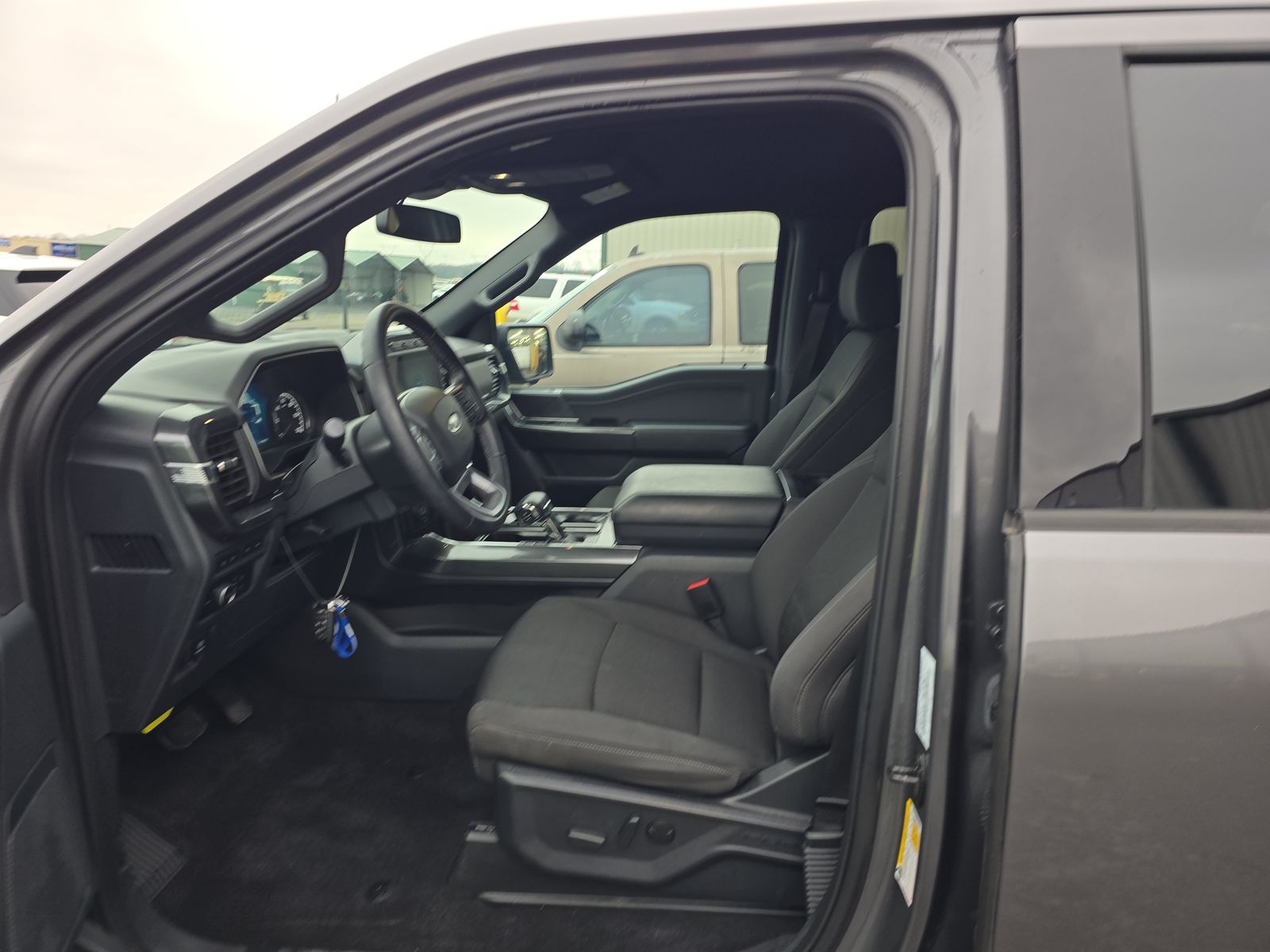 2023 Ford F-150 XLT AWD