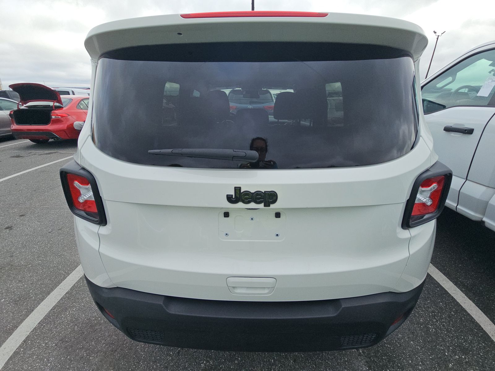 2019 Jeep Renegade Latitude Altitude Edition FWD