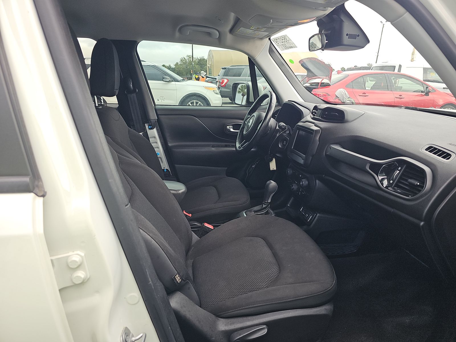 2019 Jeep Renegade Latitude Altitude Edition FWD