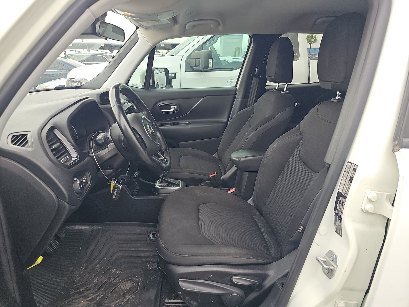 2019 Jeep Renegade Latitude Altitude Edition FWD