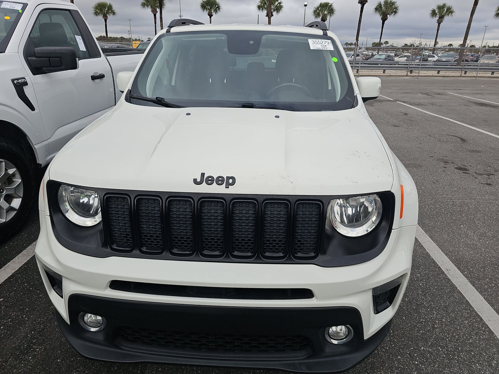 2019 Jeep Renegade Latitude Altitude Edition FWD