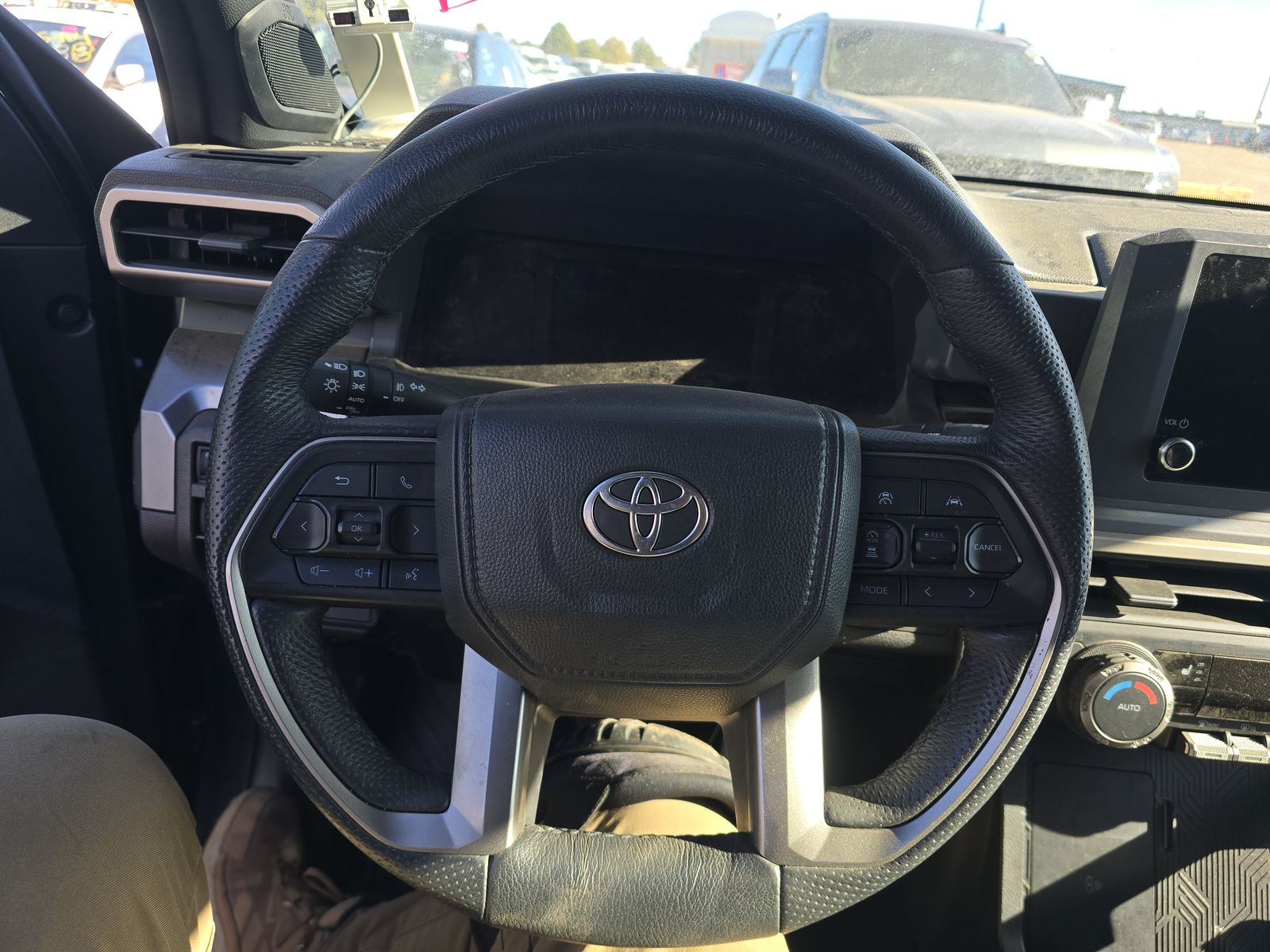 2025 Toyota Tacoma SR5 AWD