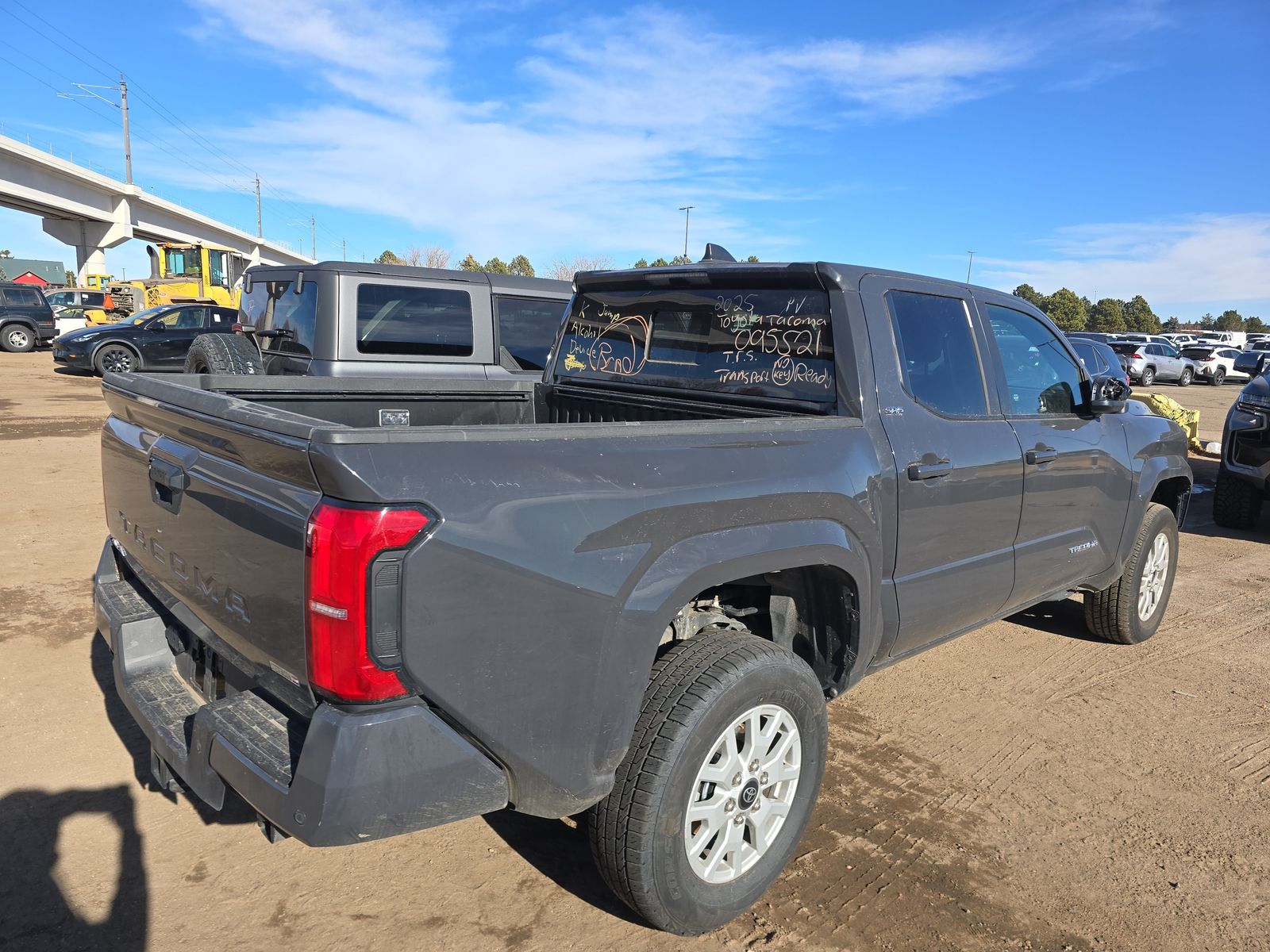 2025 Toyota Tacoma SR5 AWD