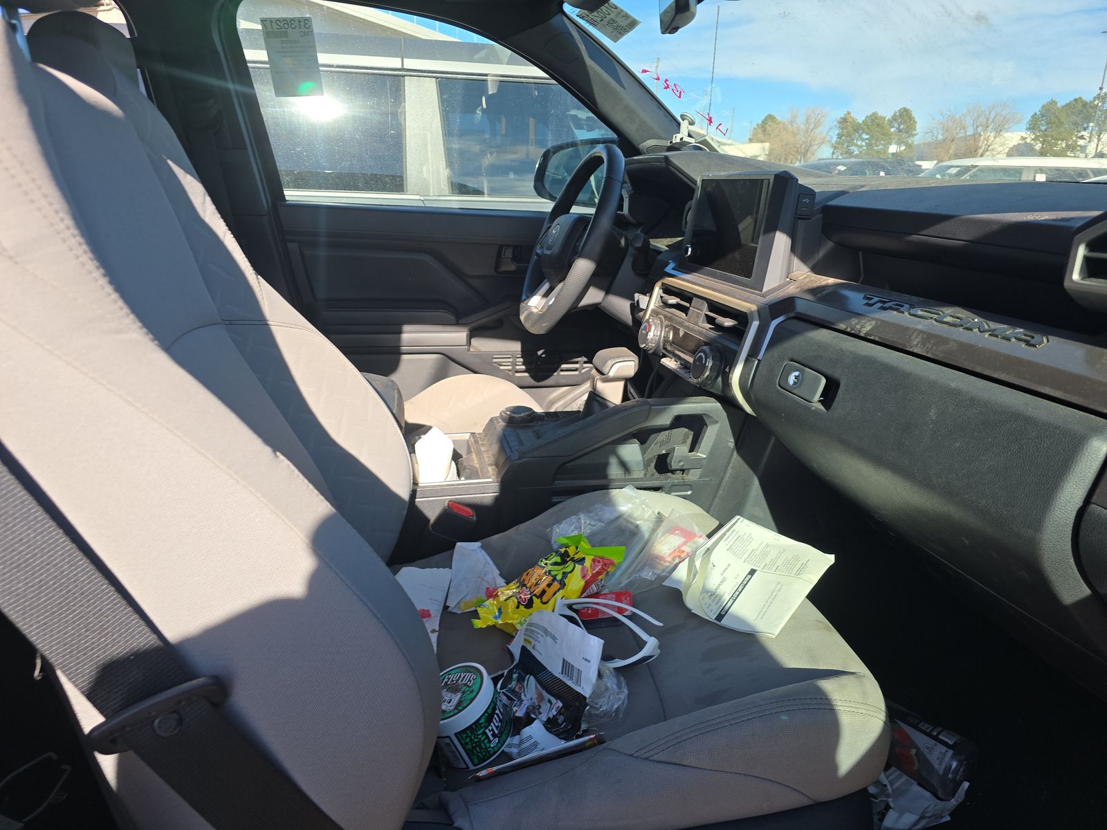 2025 Toyota Tacoma SR5 AWD