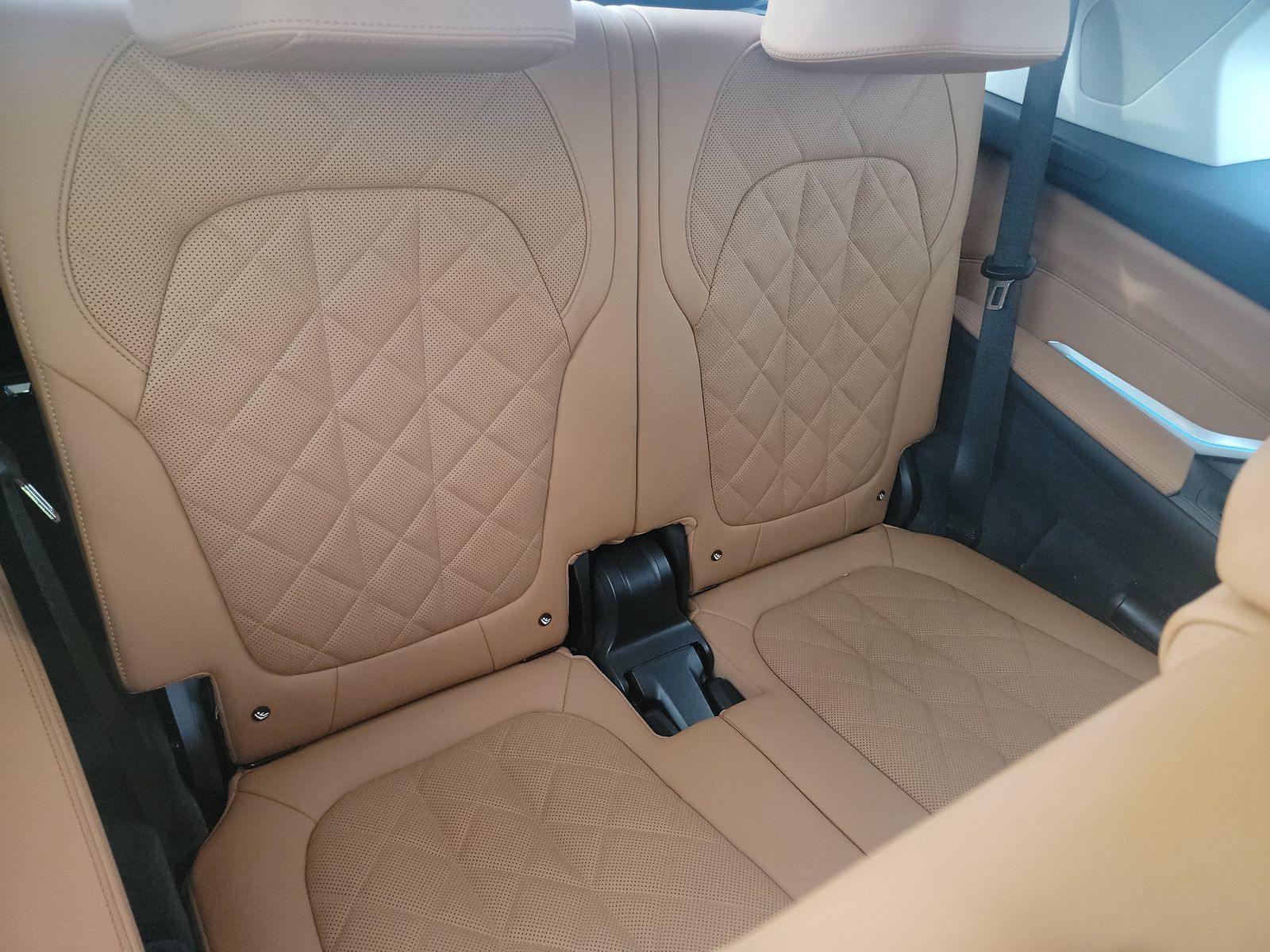 2025 BMW X7 xDrive40i AWD