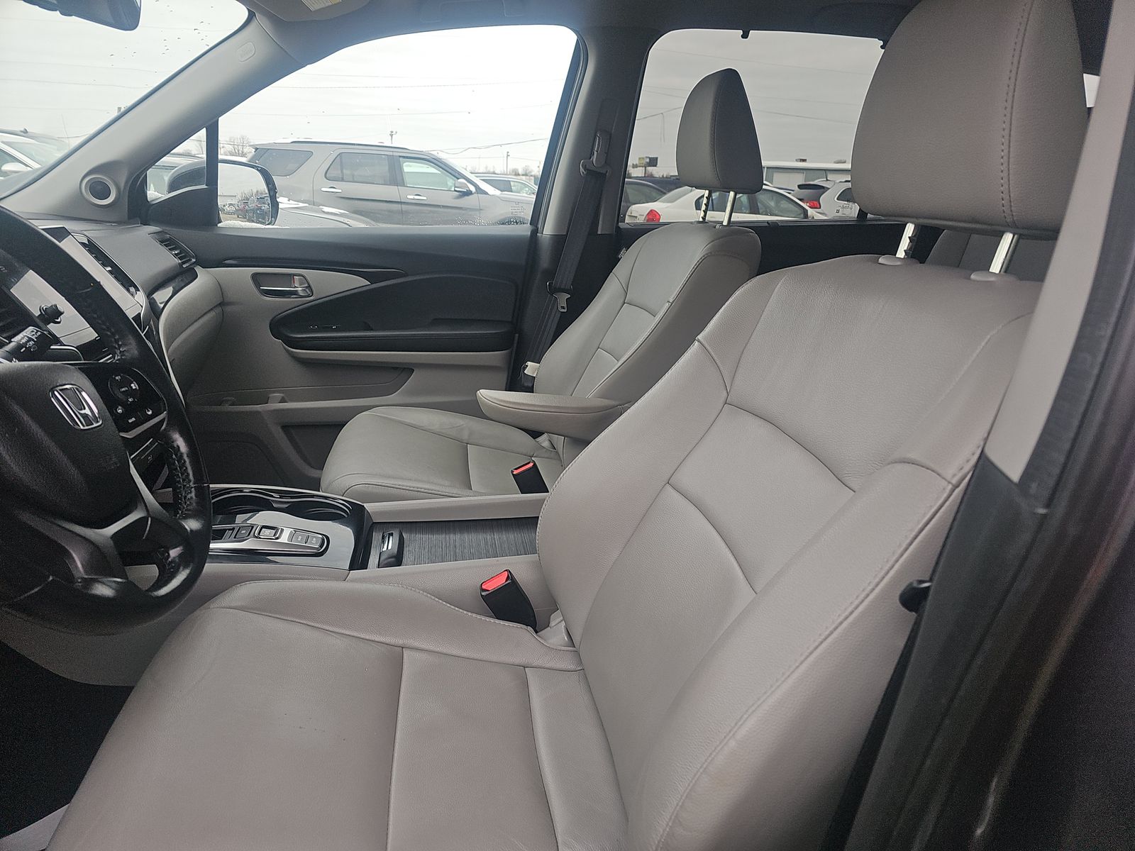 2022 Honda Pilot Touring FWD