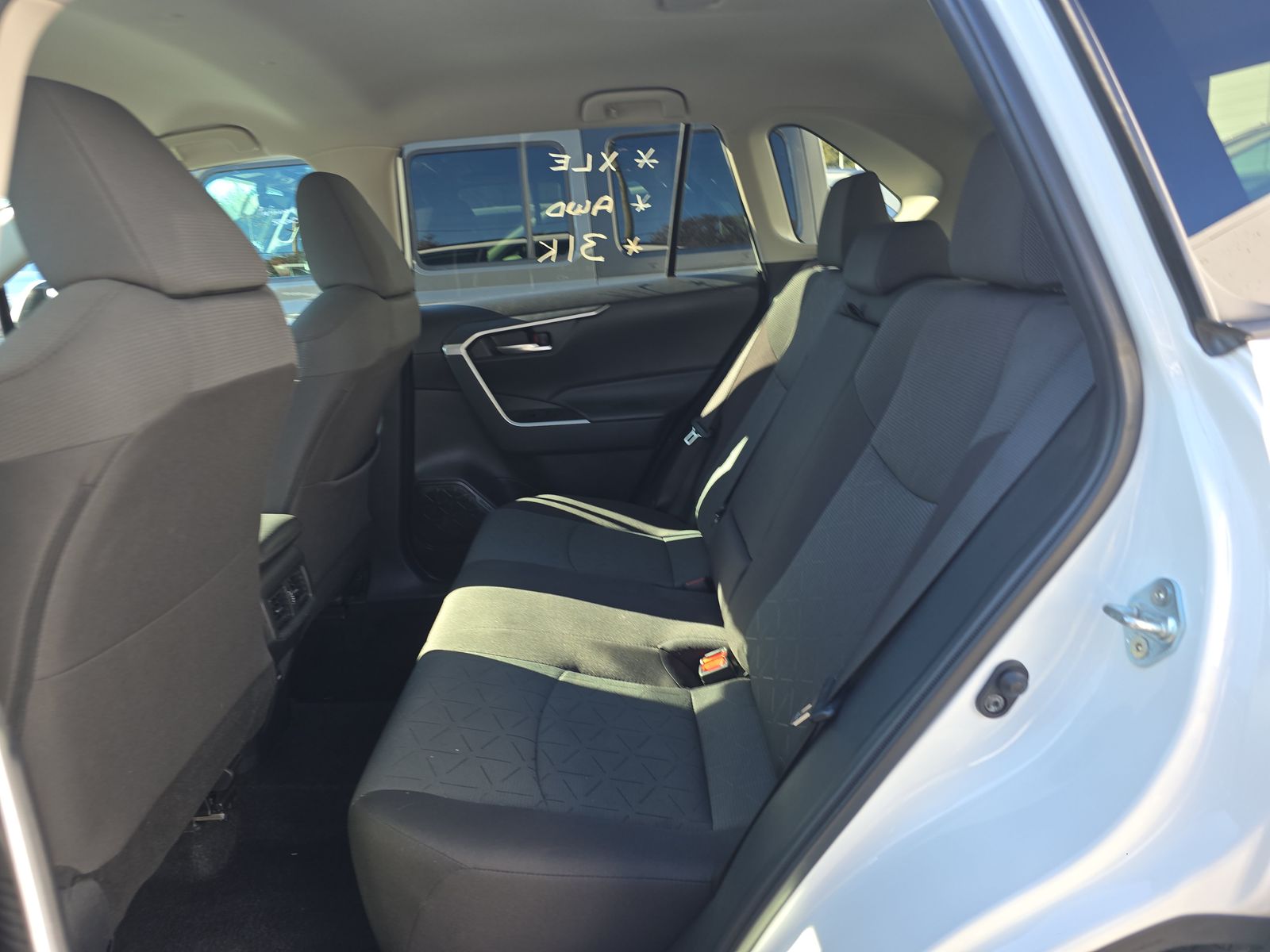 2024 Toyota RAV4 XLE AWD