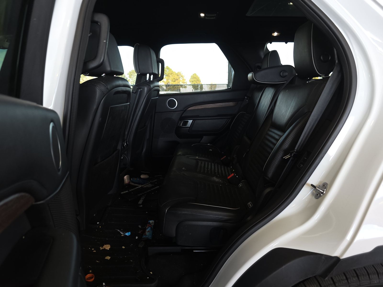 2017 Land Rover Discovery HSE Luxury AWD