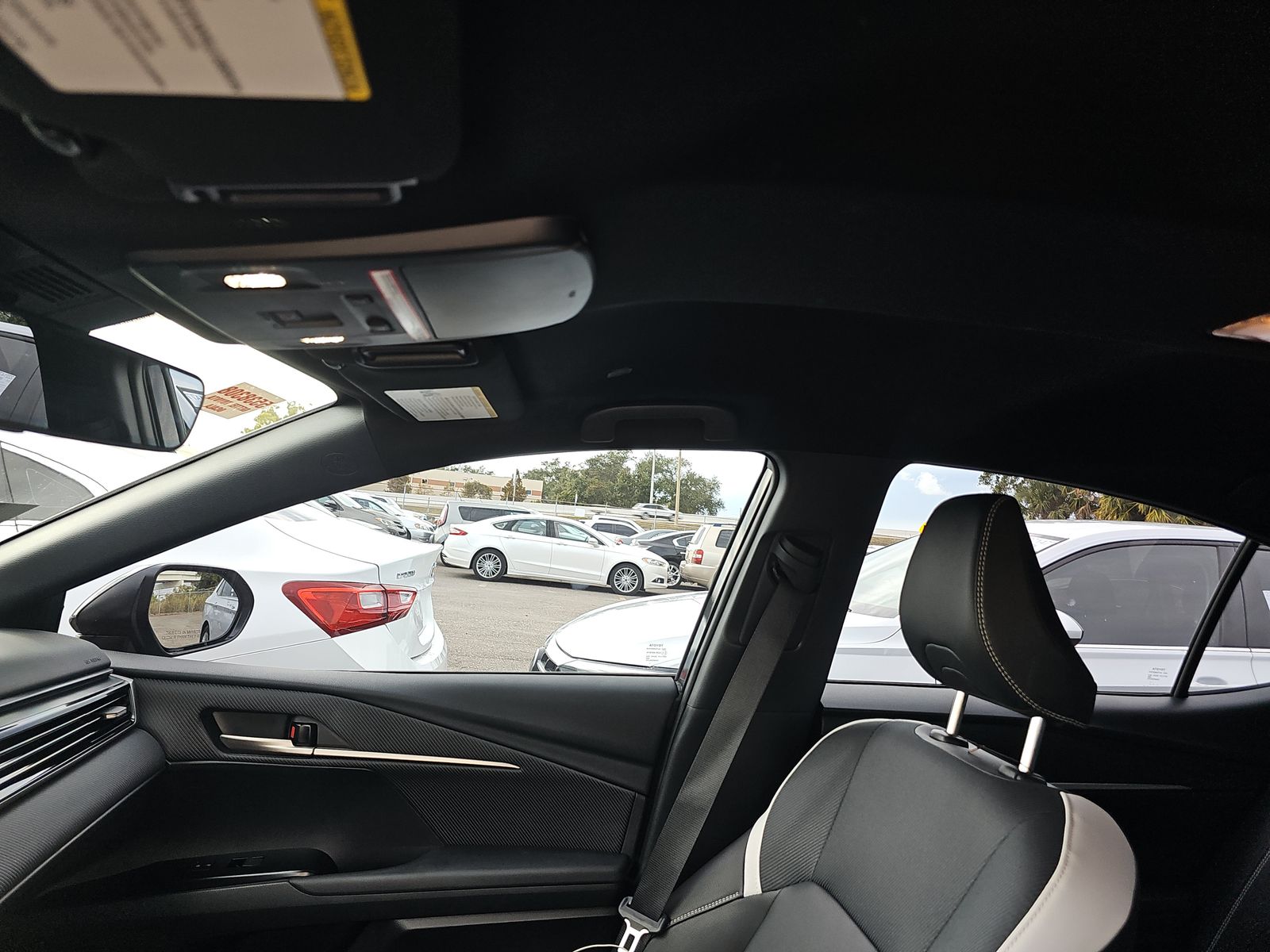 2025 Toyota Camry SE FWD