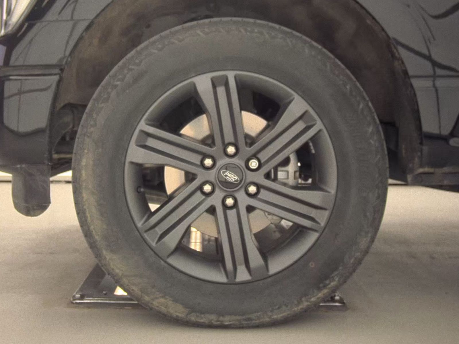 2023 Ford F-150 Lariat AWD