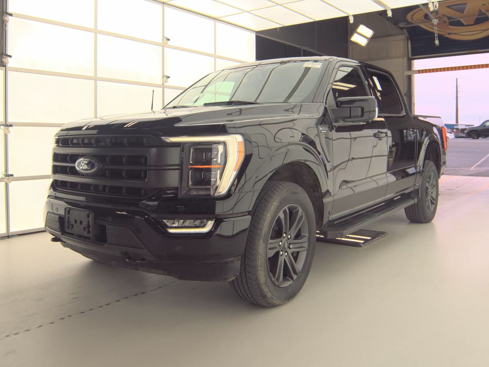 2023 Ford F-150 Lariat AWD