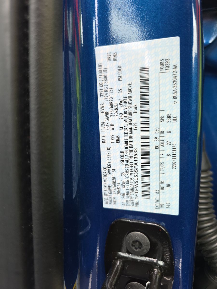 2025 Ford F-150 Lariat AWD