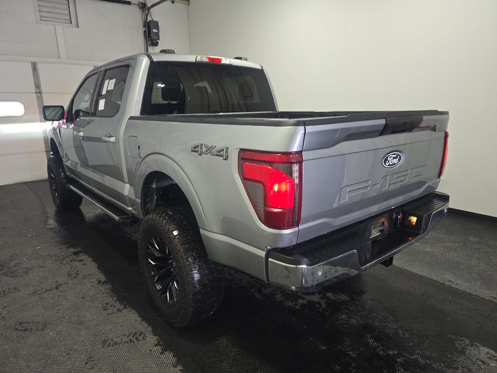 2025 Ford F-150 XLT AWD