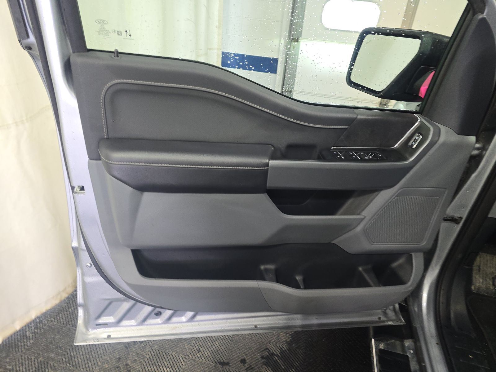 2025 Ford F-150 XLT AWD