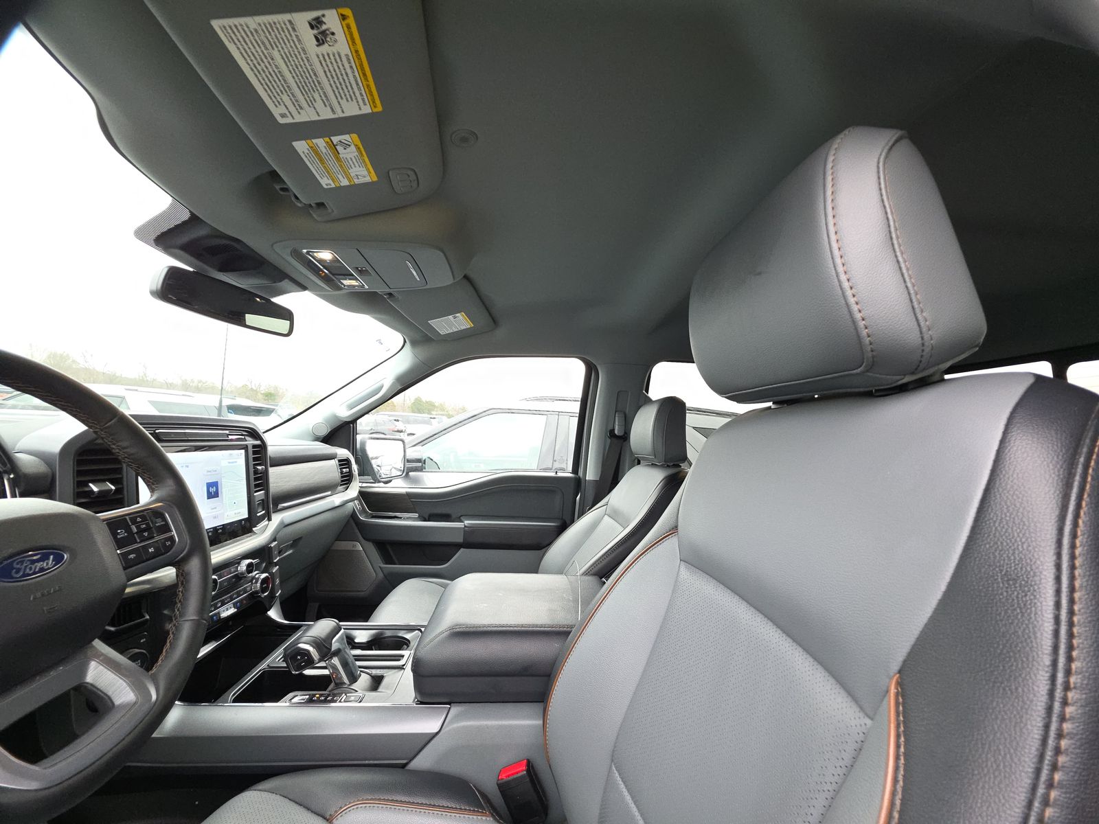 2025 Ford F-150 Lariat AWD