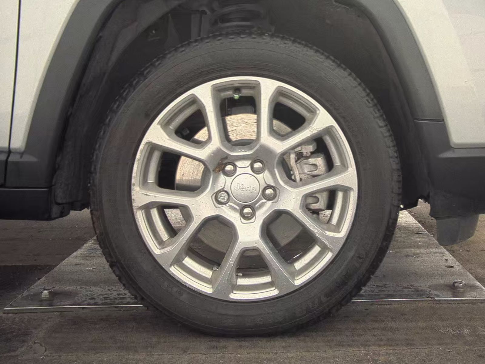 2024 Jeep Compass Latitude Lux AWD