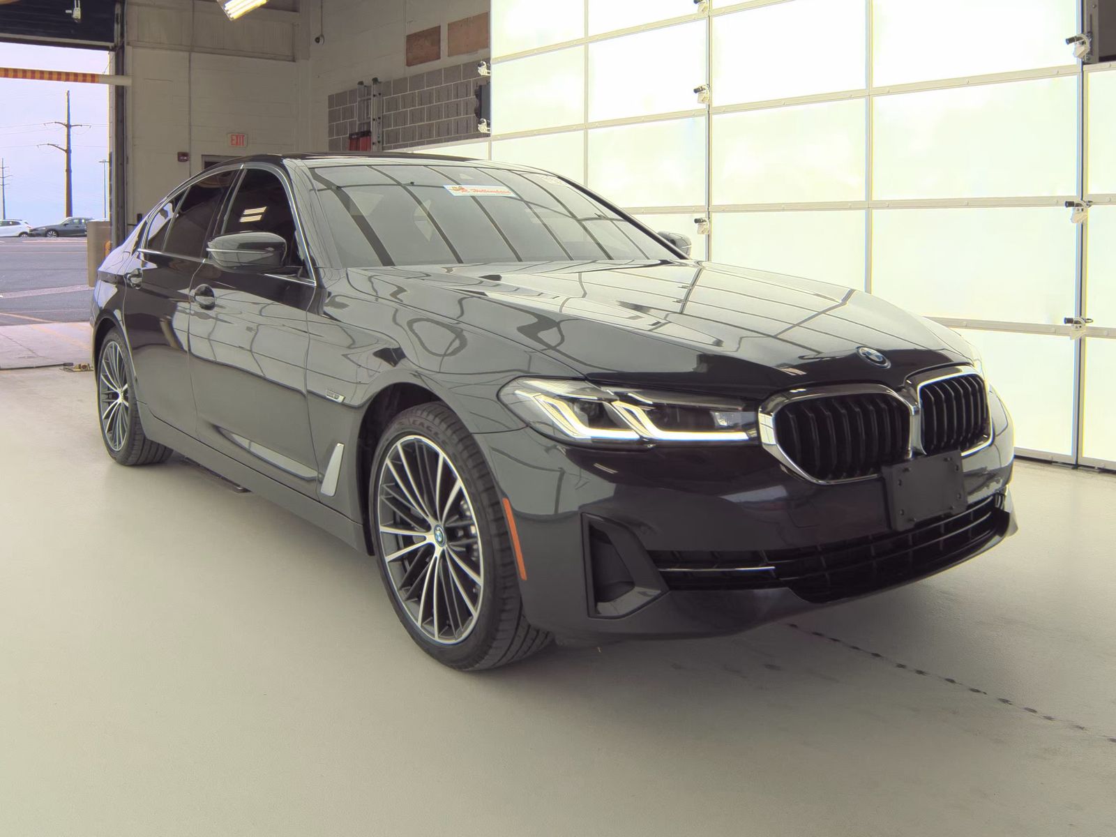 2023 BMW 5 Series 530e xDrive AWD