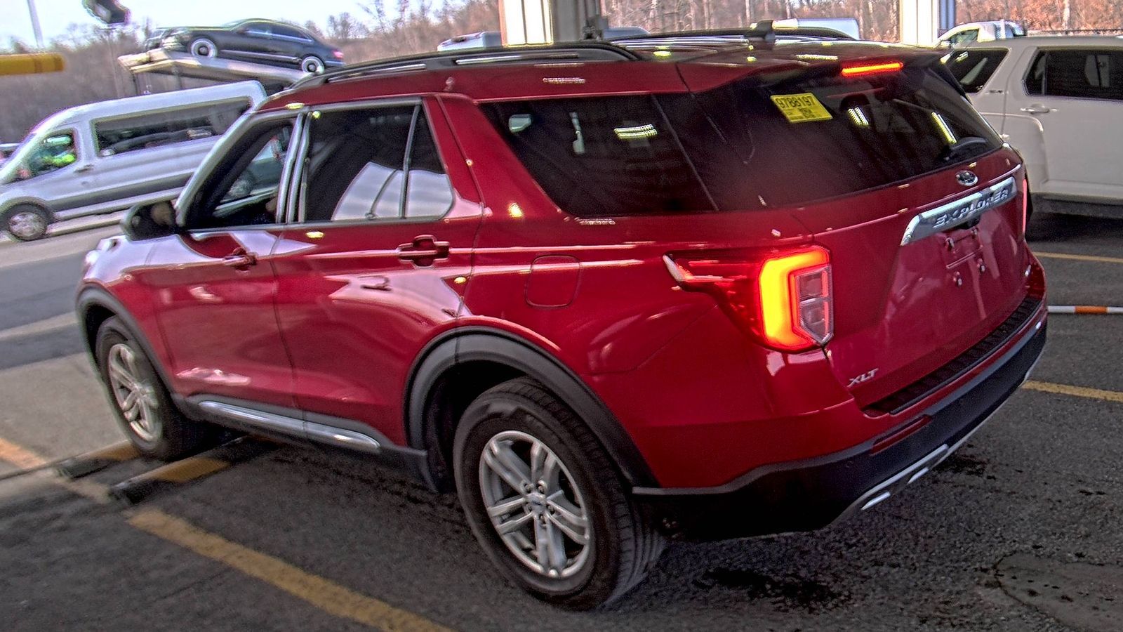 2023 Ford Explorer XLT AWD
