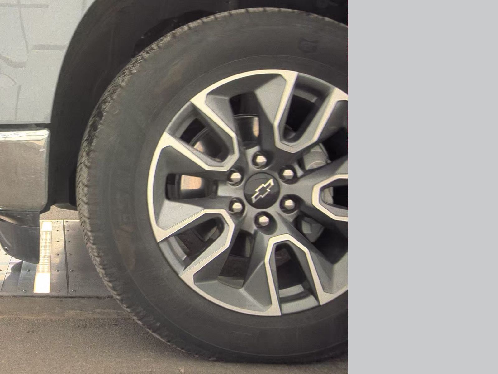 2024 Chevrolet Silverado 1500 LT AWD