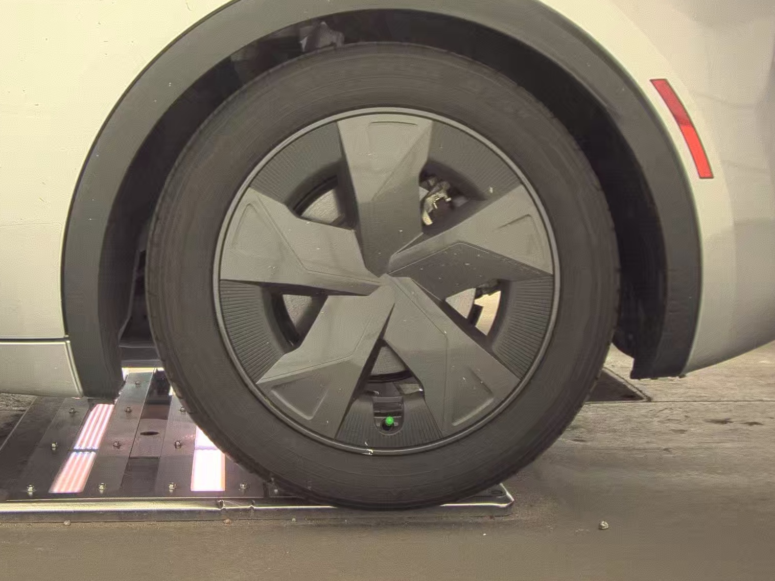 2024 Toyota Prius LE FWD