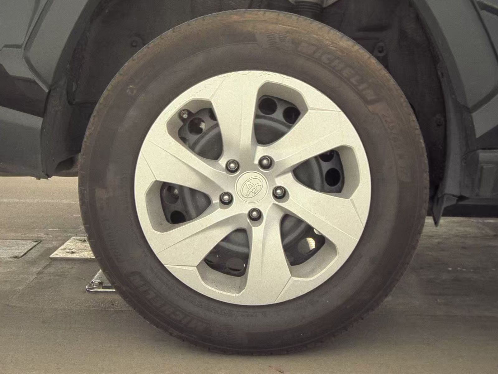 2024 Toyota RAV4 LE AWD