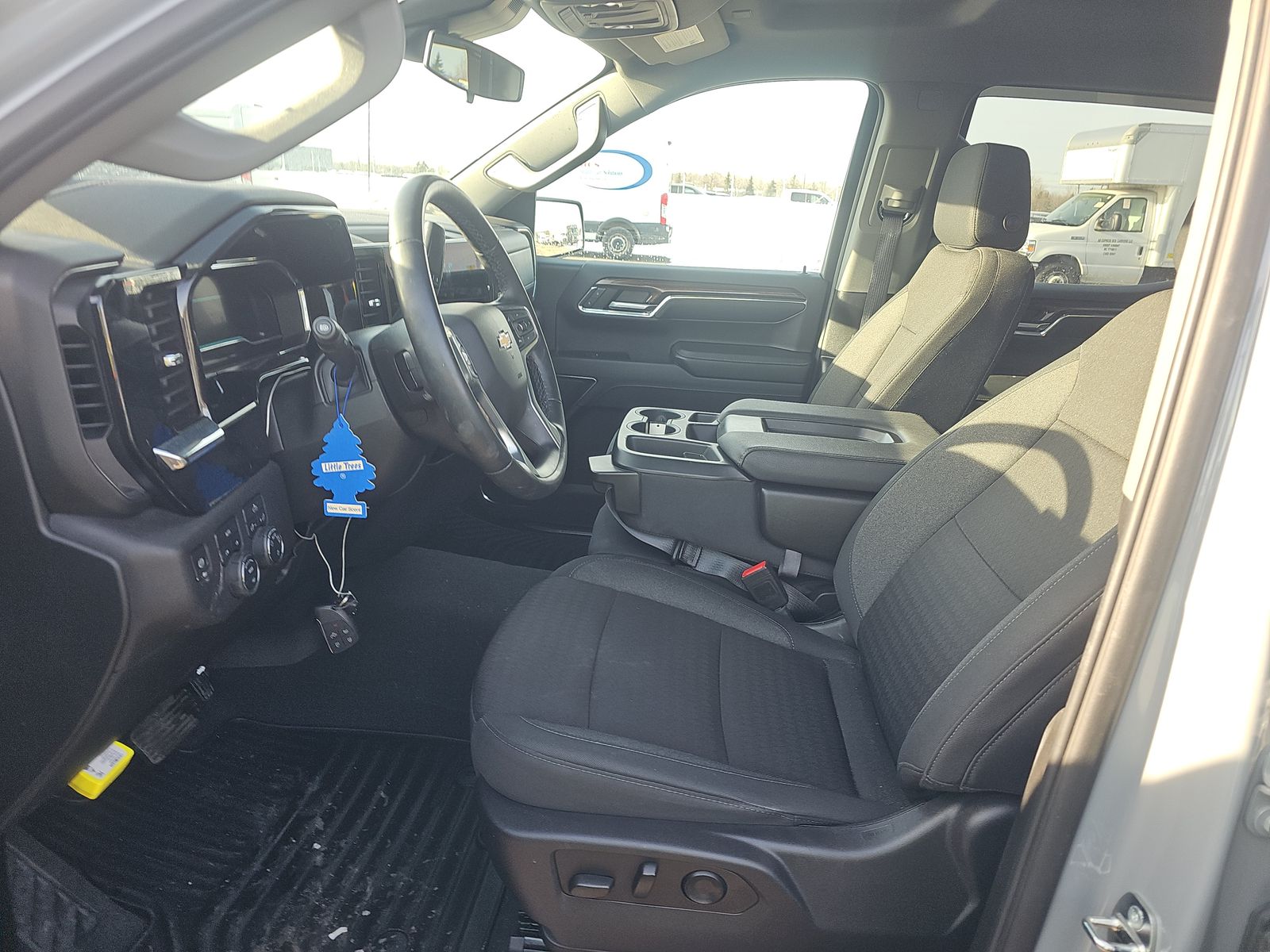 2024 Chevrolet Silverado 1500 LT AWD