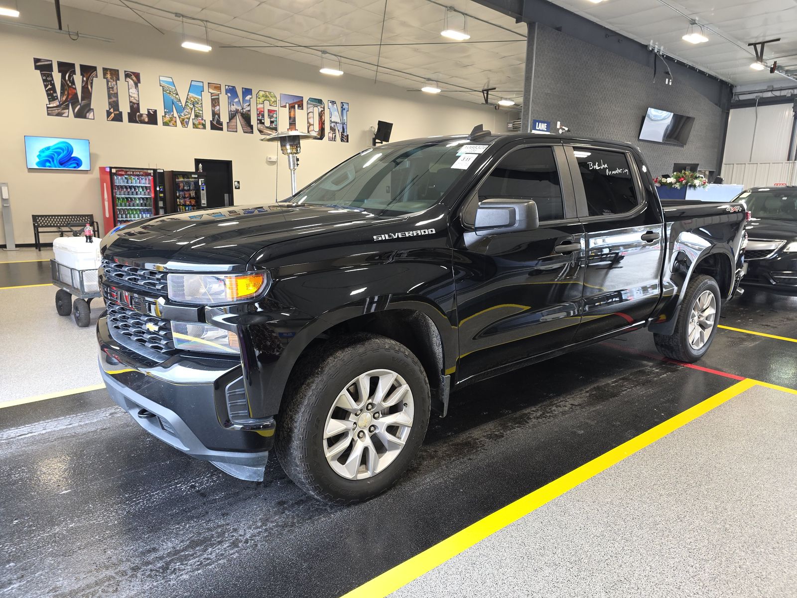 2021 Chevrolet Silverado 1500 Custom AWD