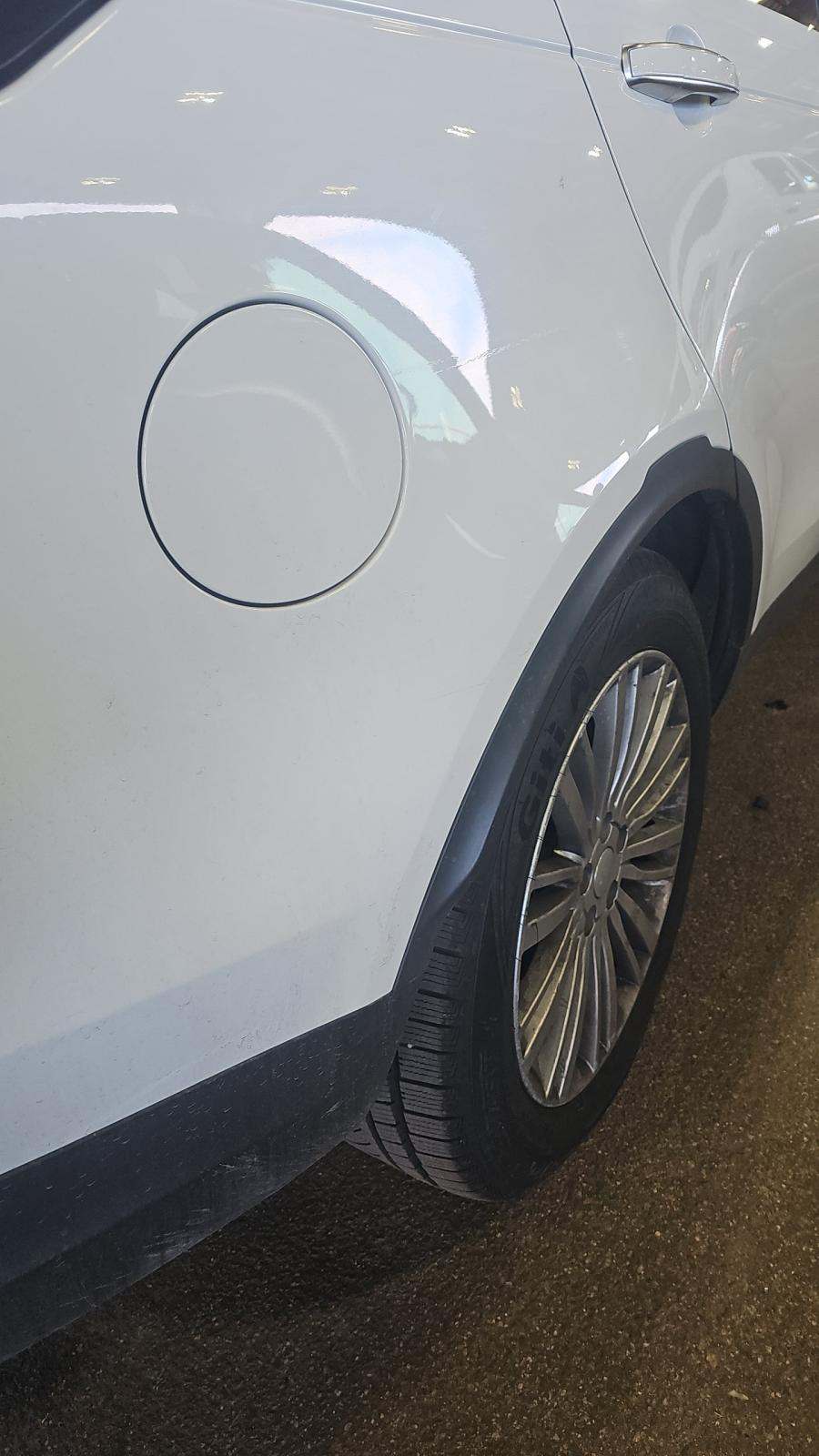 2017 Land Rover Discovery HSE Luxury AWD