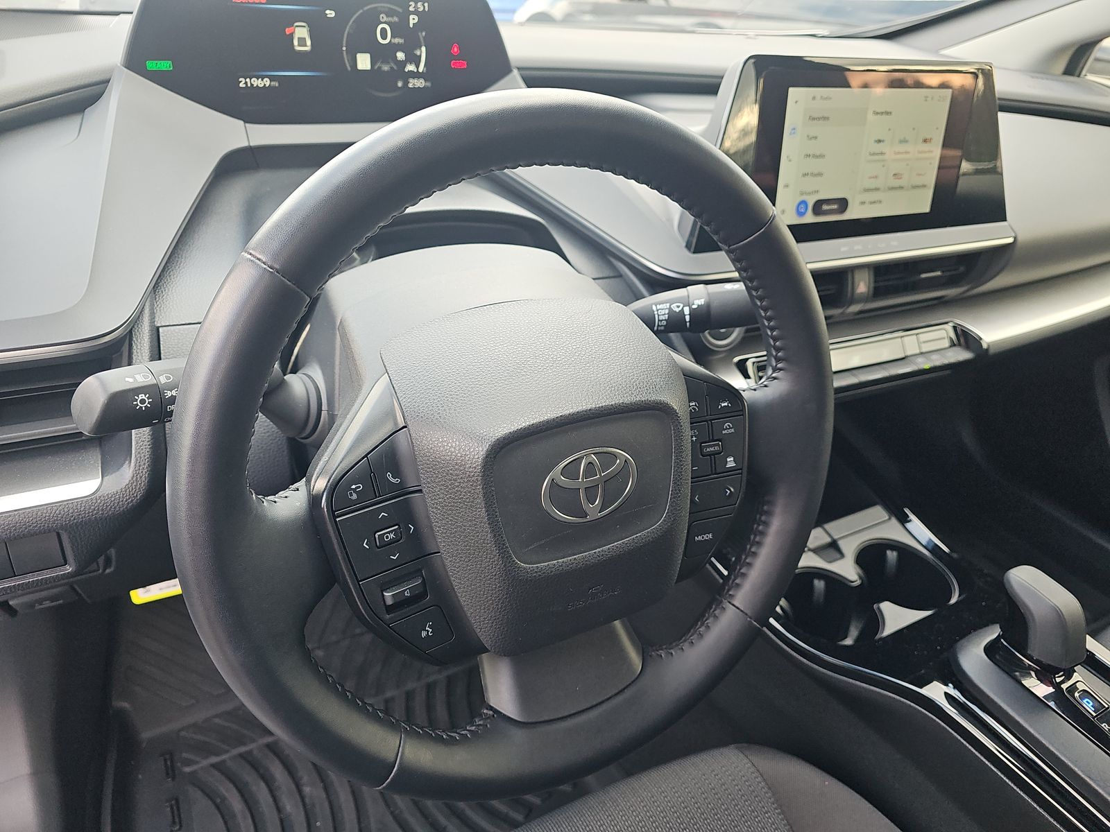 2024 Toyota Prius LE FWD