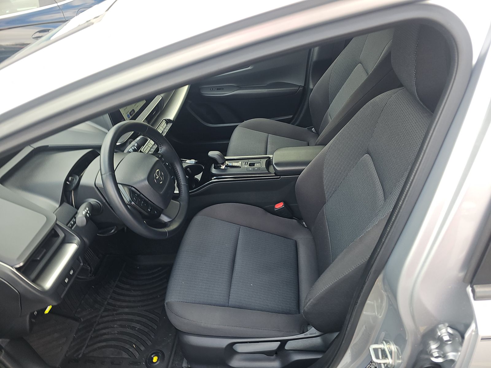 2024 Toyota Prius LE FWD