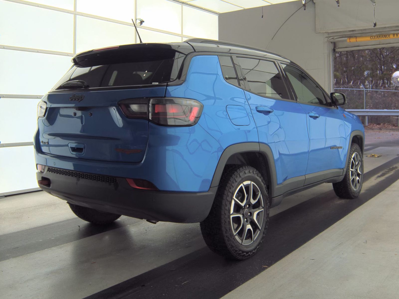 2025 Jeep Compass Trailhawk AWD