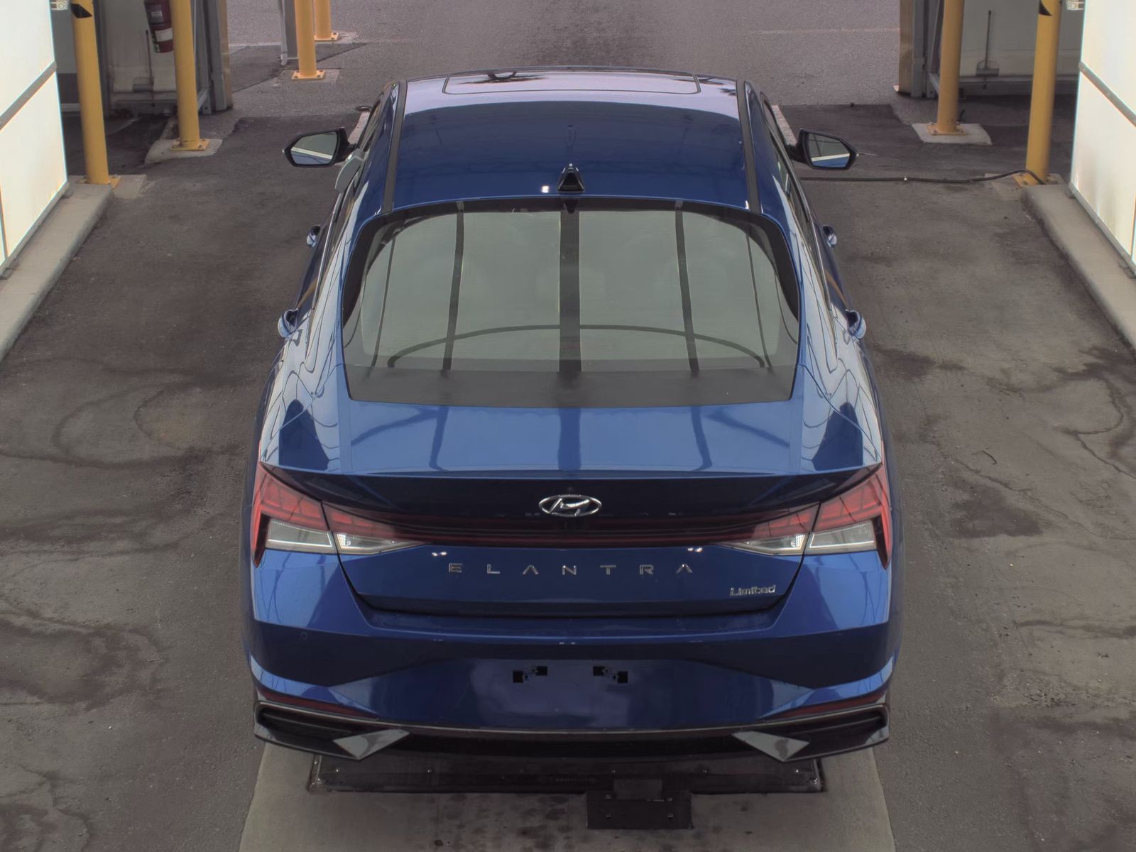 2022 Hyundai Elantra Limited FWD