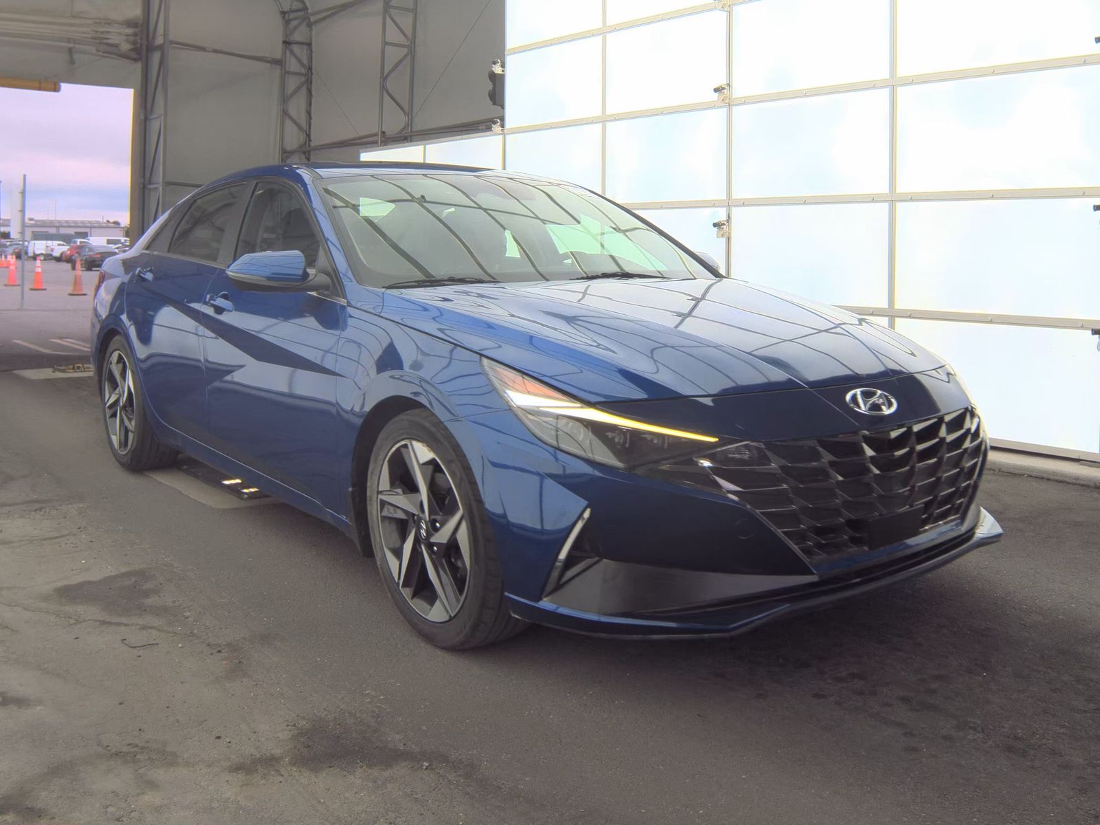 2022 Hyundai Elantra Limited FWD