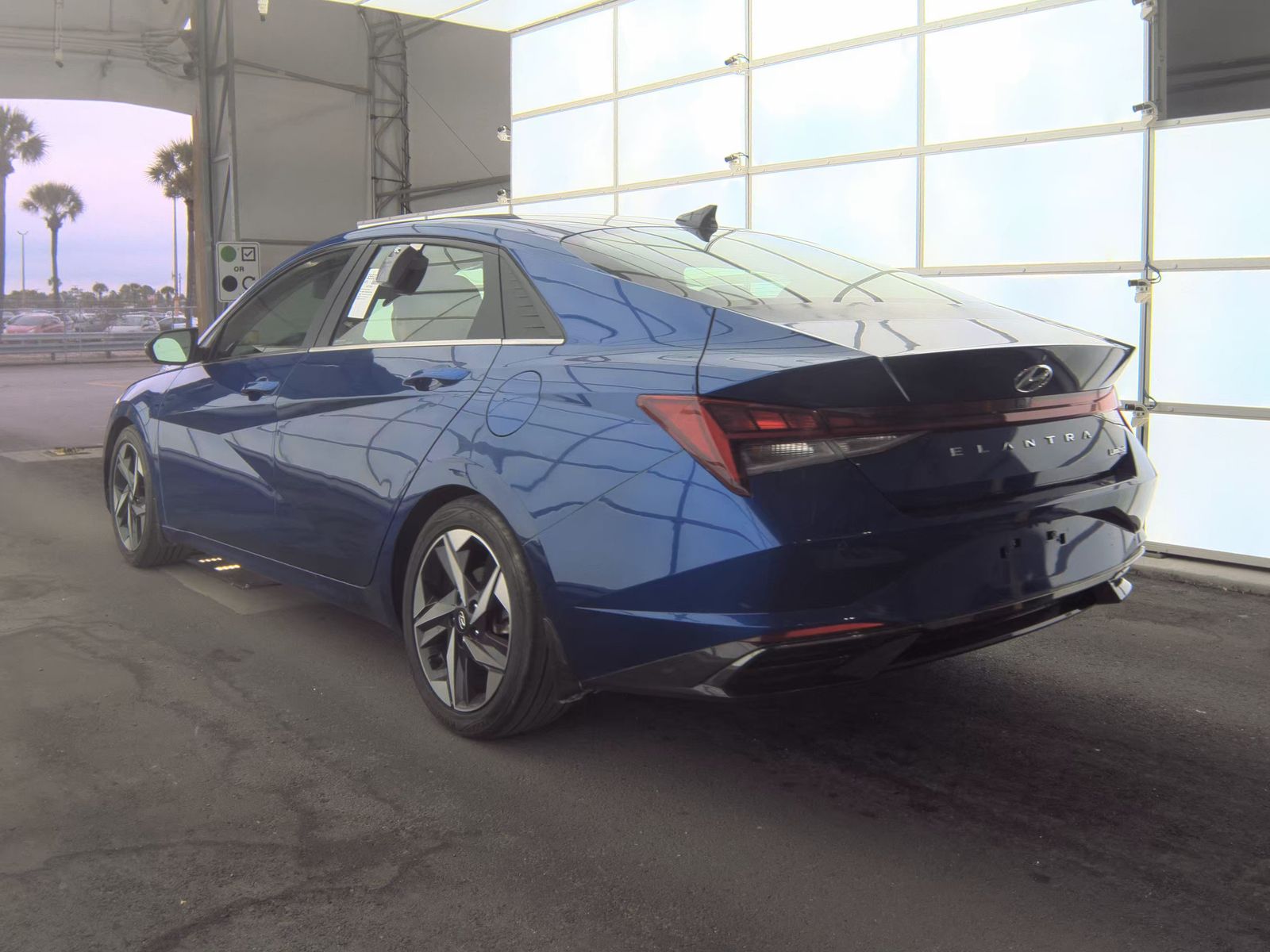 2022 Hyundai Elantra Limited FWD