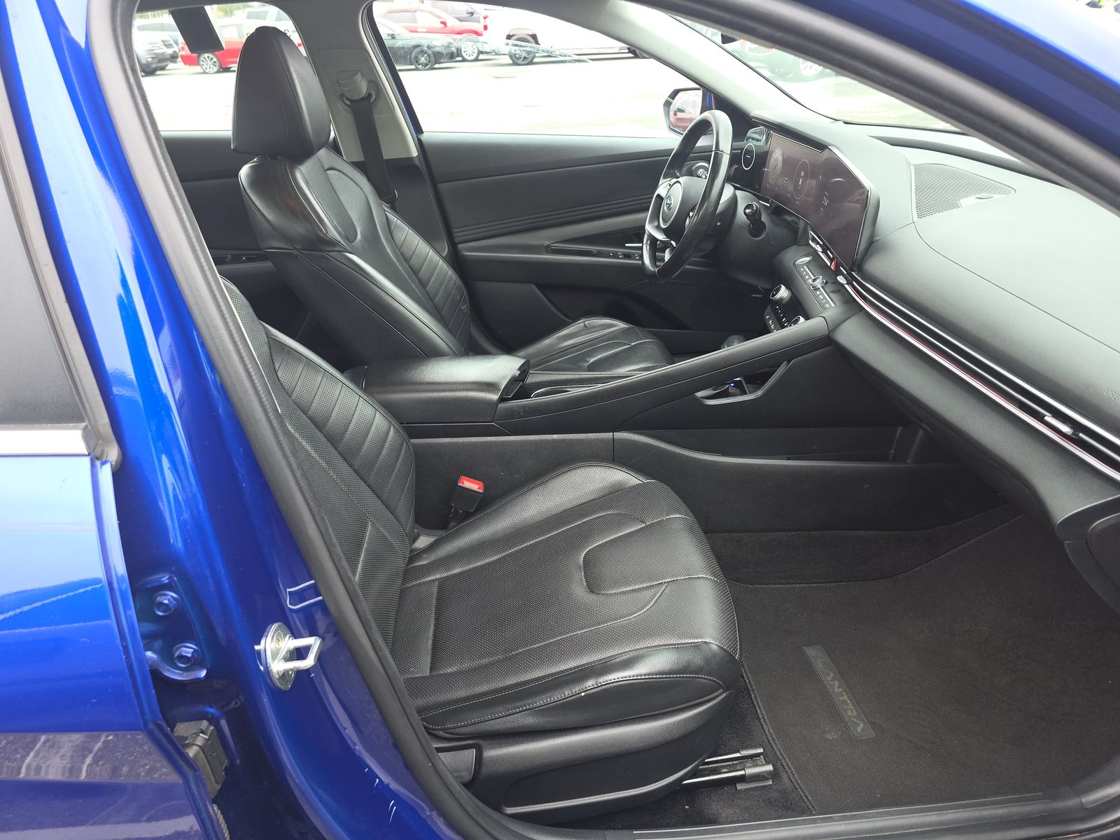 2022 Hyundai Elantra Limited FWD