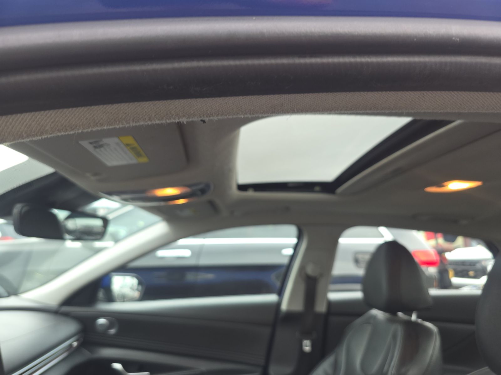 2022 Hyundai Elantra Limited FWD