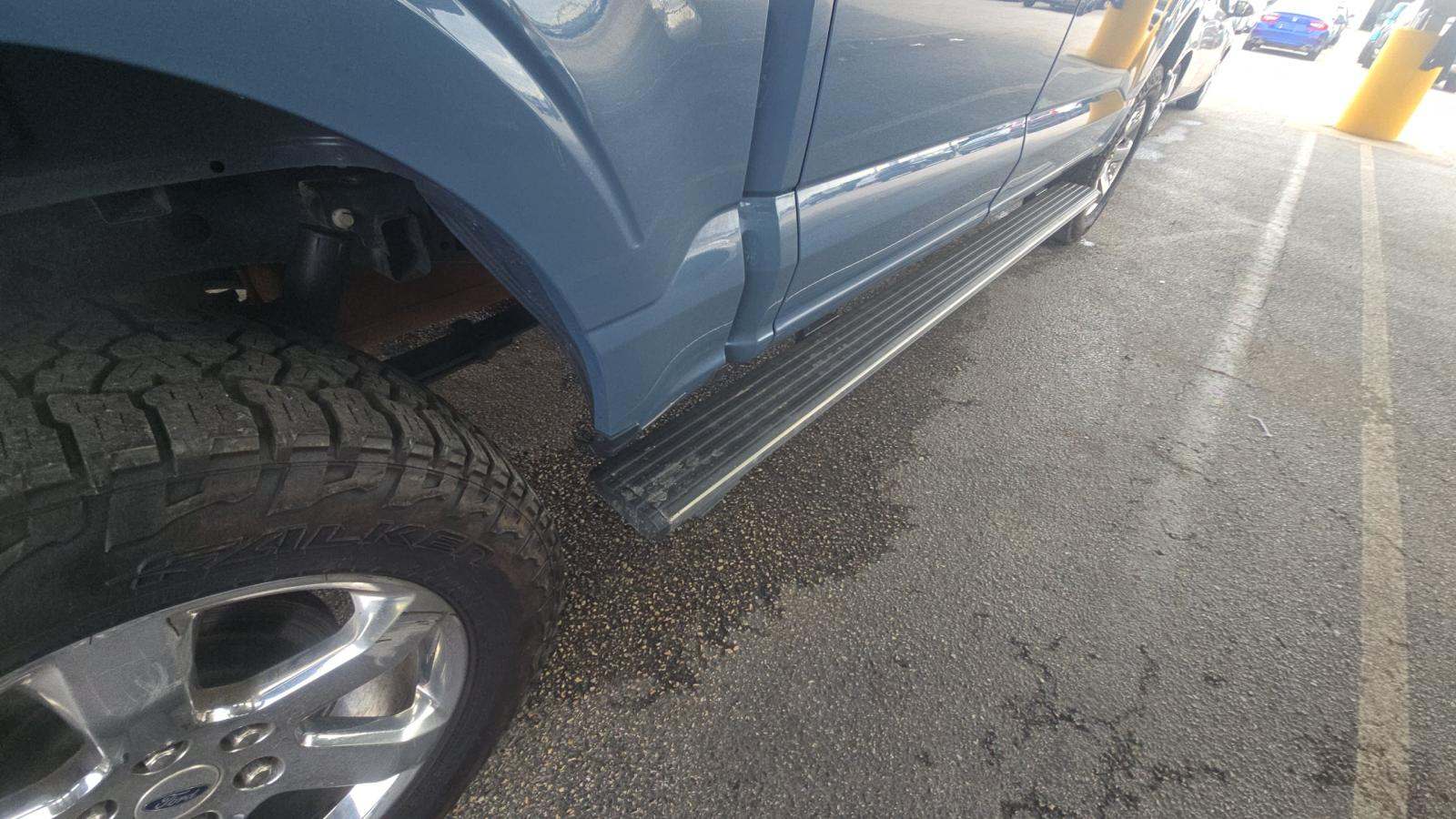 2023 Ford F-150 Lariat AWD